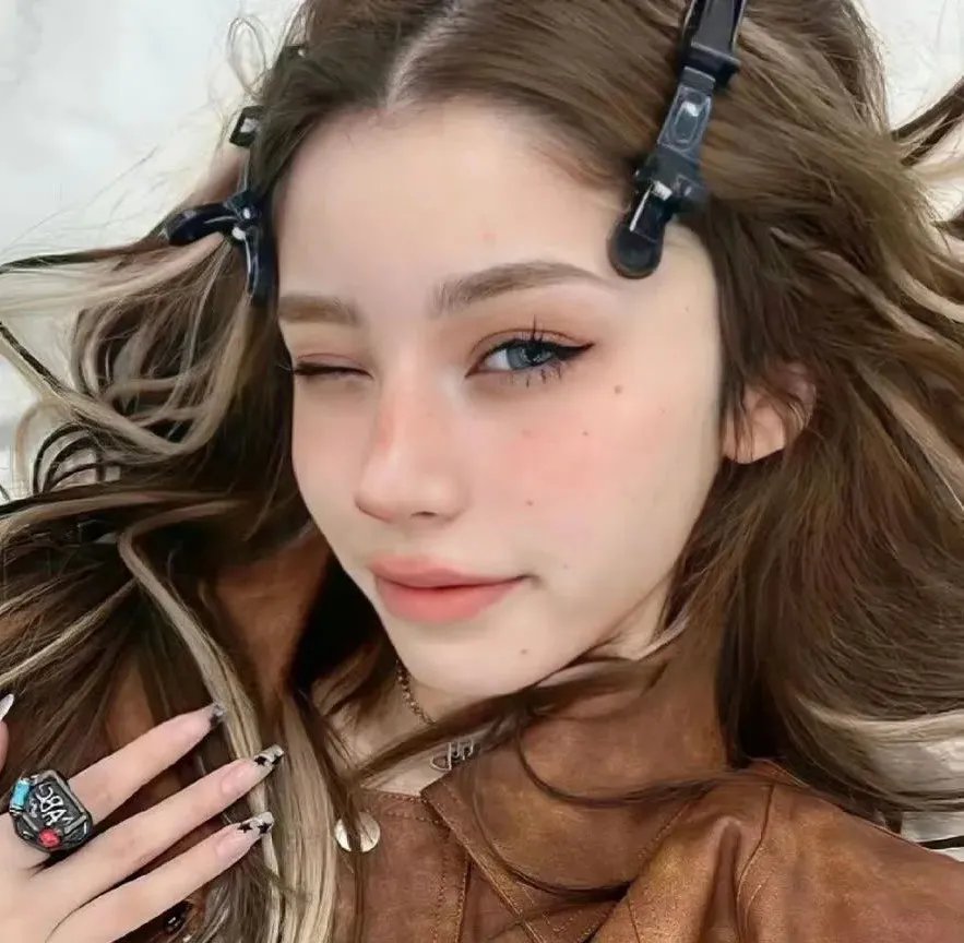 切尔茜·汉德勒：蜕变